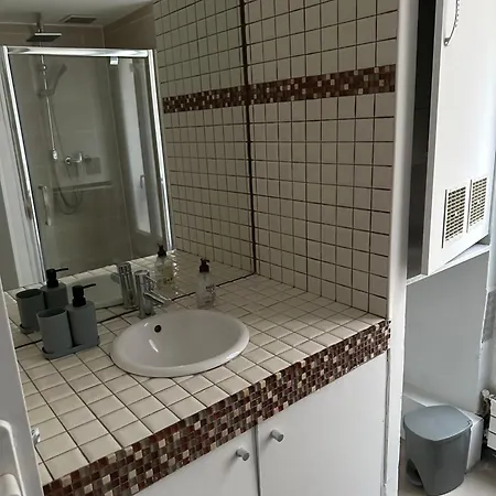 Apartament 16